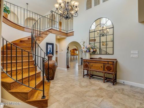 2114 Fallen Leaf Dr, Santa Maria CA  93455-5733 exterior