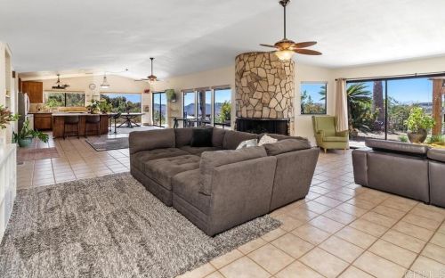 9416 Vista Aleta, Valley Center CA  92082-5533 exterior