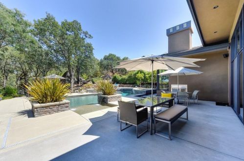 2913 Capetanios Dr, Folsom CA  95762-4606 exterior