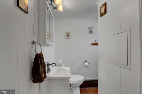 47 Cleversburg Rd, Lees Cross Roads PA  17257-9410 exterior