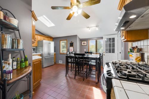 7 Newbrook Ln, Elwood NY  11731-5230 exterior