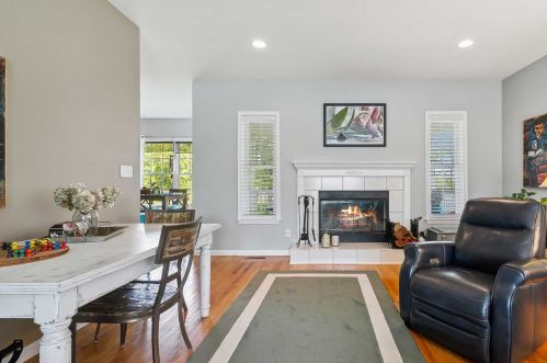 39 Robin Ct, Poughquag NY  12570-4508 exterior