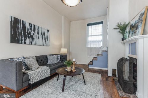 406 Iseminger St, Philadelphia PA  19147-1114 exterior