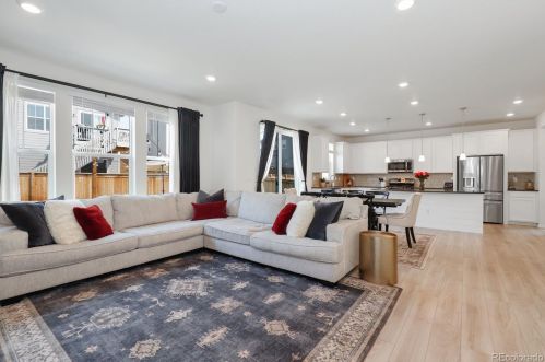 9450 Rifle St, Denver CO  80022-0643 exterior