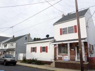 154 Railroad Ave, Frackville, PA 17931-1415