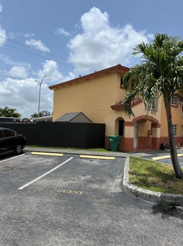 11412 Okeechobee Rd, Hialeah, FL 33018-4223