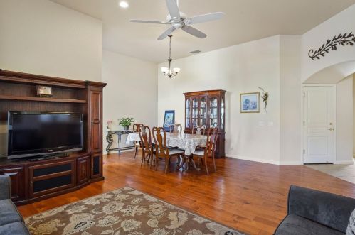 691 Diamond Glen Cir, Folsom CA 95630-3157 exterior