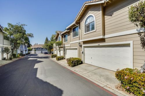 2851 Buena Crest Ct, San Jose CA  95121-2956 exterior