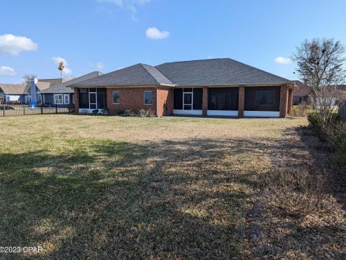 3237 Country Club Dr, Lynn Haven FL  32444-5125 exterior