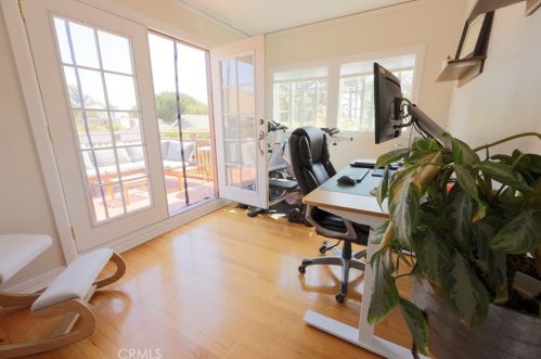 280 Orizaba Ave, Long Beach CA 90814-2453 exterior