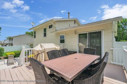 34 Wyoming Dr, Jackson Twp NJ  08527-1544 exterior