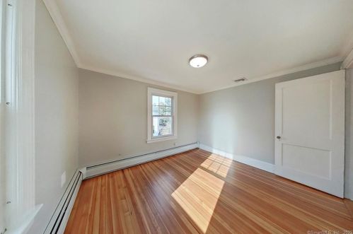 35 Riverview Rd, Rocky Hill CT  06067-1569 exterior