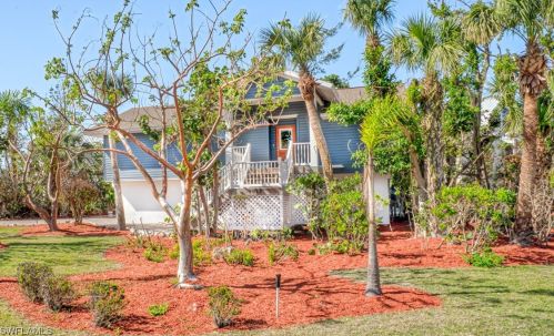 1813 Long Pt Ln, Sanibel FL 33957-2423 exterior
