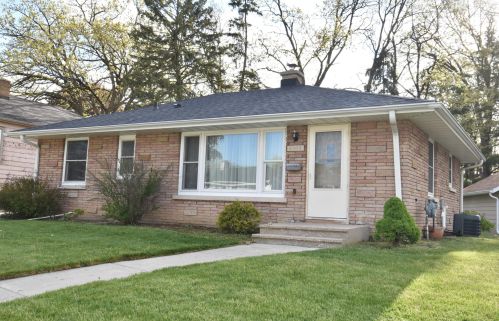 6509 47th Ave, Kenosha, WI 53142-3111