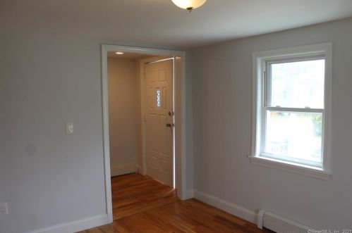 285 Jefferson St, Bridgeport CT  06607-2422 exterior