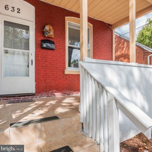 632 Wiconisco St, Harrisburg, PA 17110-2635