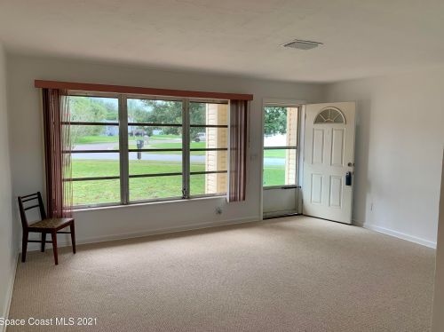 899 Barclay Dr, Cocoa, FL 32927-5007