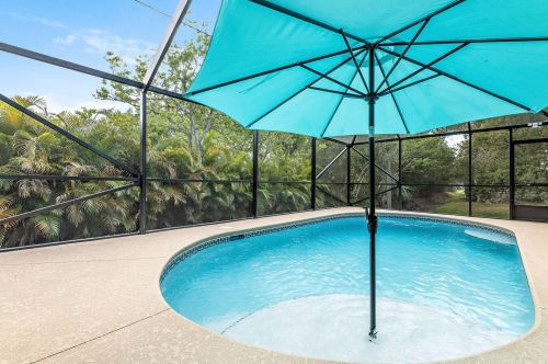 725 Beard Ave, Sebastian FL  32958-4811 exterior