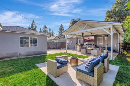 4852 Gondar Ave, Lakewood CA  90713-2410 exterior