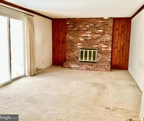 201 Stone Crop Rd, Wilmington DE  19810-1319 exterior