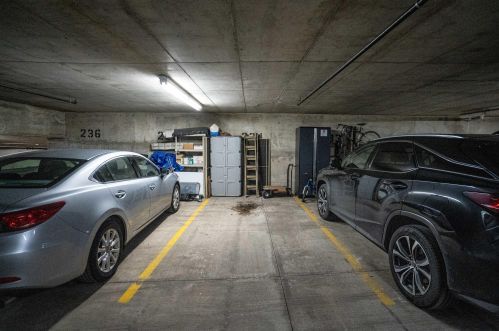 102 Water St, Milwaukee WI 53202-6054 exterior