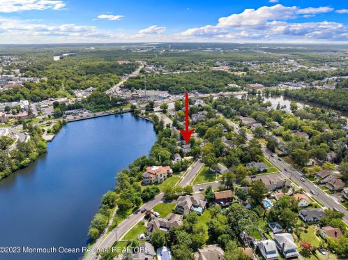 107 Lk Dr, Lakewood NJ  08701-3161 exterior