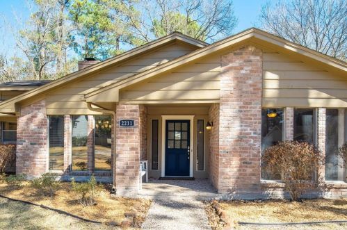 2211 River Falls Dr, Humble, TX 77339-3124