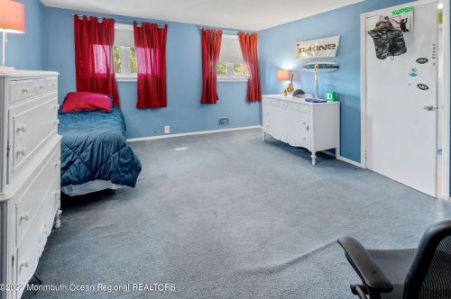 2 Dina Pl, Jackson Twp NJ 08527-1124 exterior