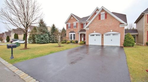 131 Stony Brook Rd, Fishkill, NY 12524-2985