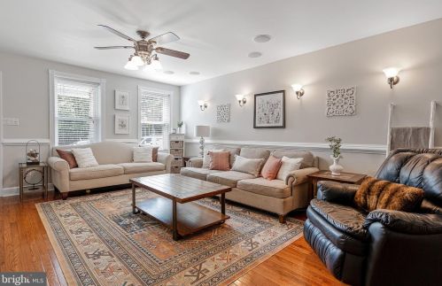 1907 Shallcross Ave, Wilmington, DE 19806-2325