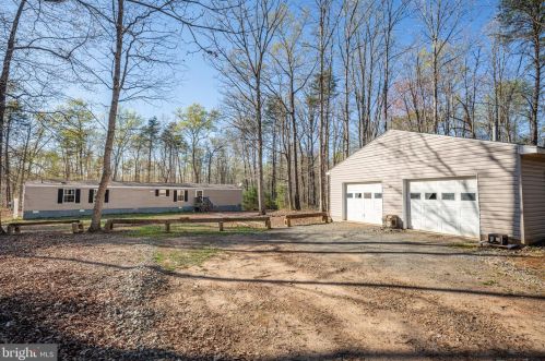 15166 Sassafras Ln, Madison Mills VA  22960-3825 exterior