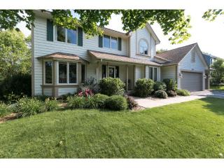 9641 170th St, Lakeville, MN 55044-5518