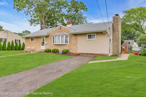 1707 Bryan Ave, Tinton Falls, NJ 07712-4842