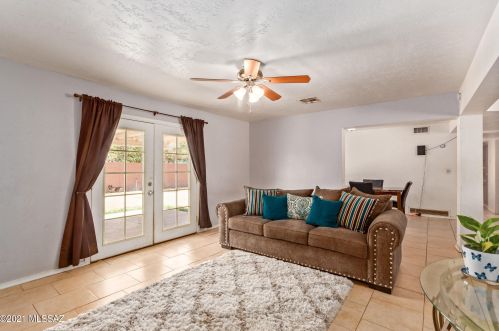 1233 Avenida Sirio, Tucson AZ 85710-5348 exterior