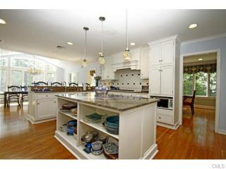 1 Tulip Ln, Westport CT  06880-2734 exterior
