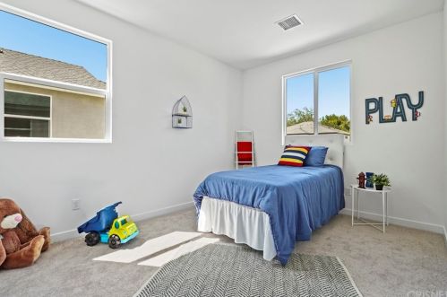 17309 Lemay St, Van Nuys CA 91406-5400 exterior