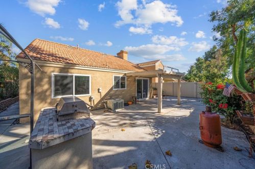 31734 Calle Novelda, Temecula CA  92592-3745 exterior