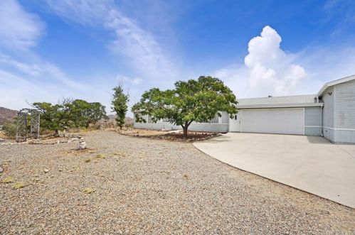 33276 Homestead Ln, Wildomar CA  92595-9169 exterior