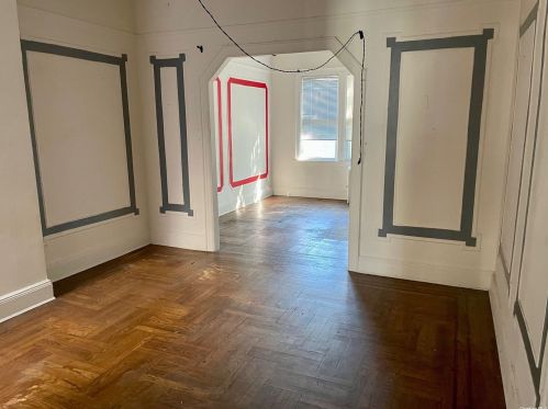47-46 39th St, Long Island City, NY 11104