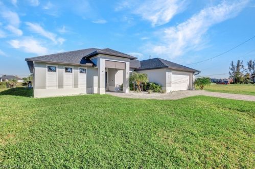 2733 11th Ave, Cape Coral, FL 33914-4118