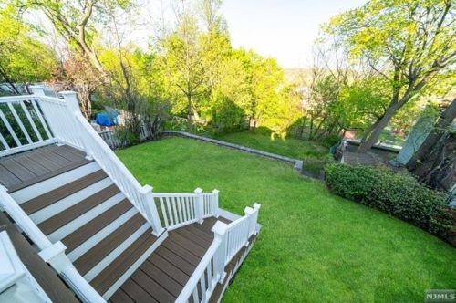 181 Overpeck Ave, Ridgefield Park NJ  07660-1218 exterior