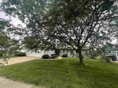 1145 Grandview Ave, Tomah, WI 54660-3119