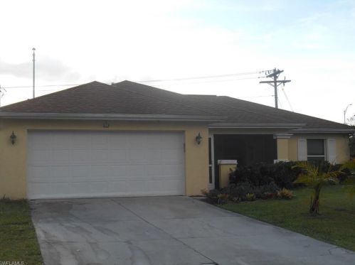 442 Conlee St, Lehigh Acres, FL 33974-2638