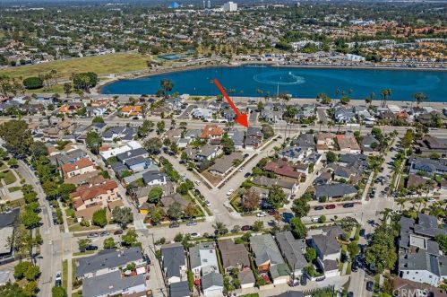 5250 Appian Way, Long Beach CA  90803-1901 exterior