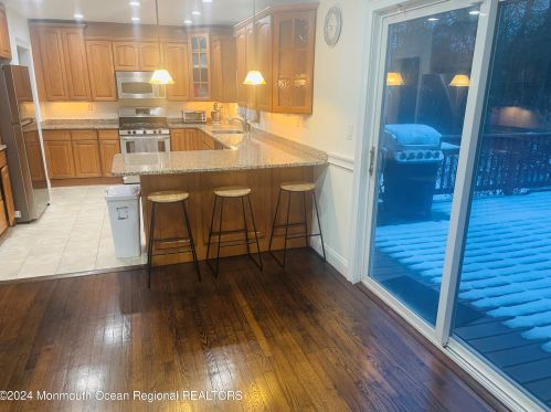 19 Pinewood Ave, West Long Branch NJ  07764-1868 exterior