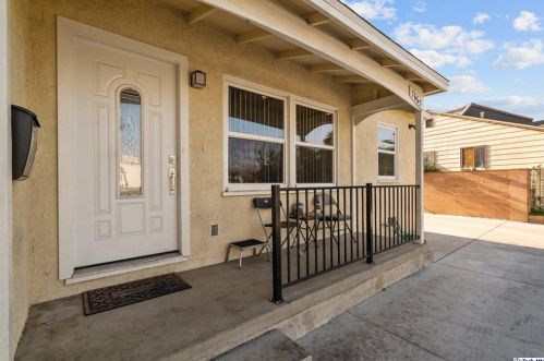 7663 Shadyglade Ave, North Hollywood, CA 91605-2228