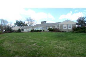 110 Reaves Hill Dr, Greeneville, TN 37743-4626