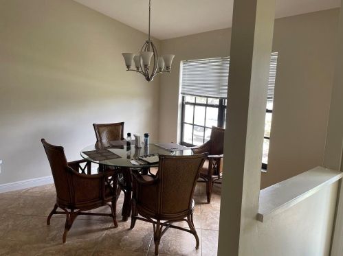 204 Clyburn St, Marco Island FL  34145-4682 exterior