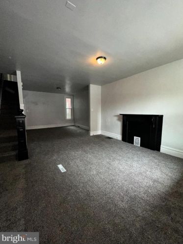 30 16th St, Harrisburg, PA 17103-2305