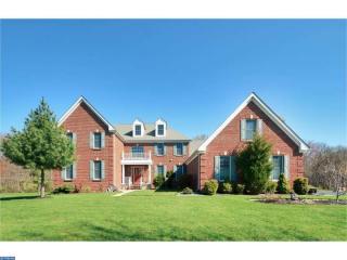 8 Meadowlark Dr, Plainsboro NJ  08536-2057 exterior